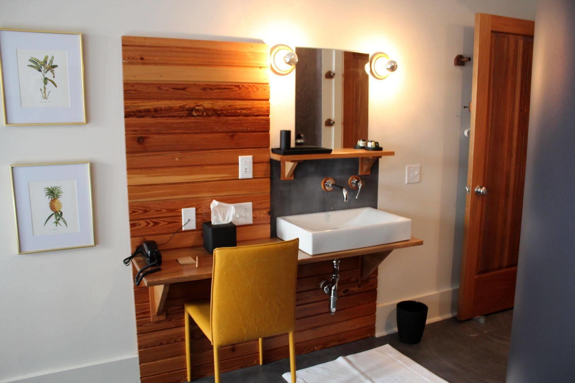 Catahoula Hotel 3*